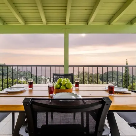 Endless Blue Lefkada Case de vacanță